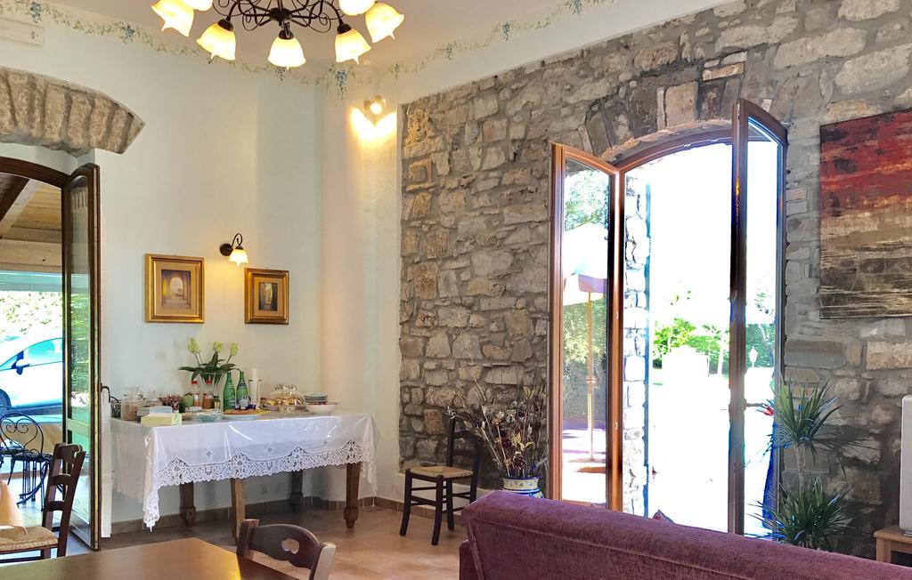 Casa Vacanze Il Cenito กัสเตลลาบาเต ภายนอก รูปภาพ