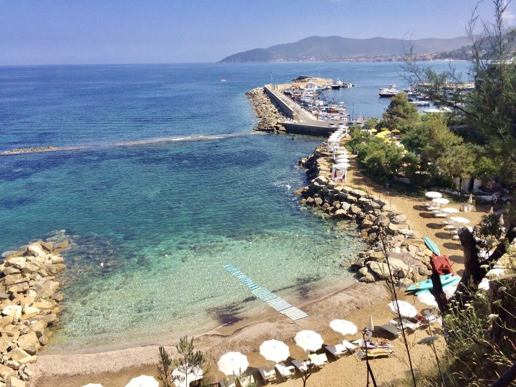 Casa Vacanze Il Cenito กัสเตลลาบาเต ภายนอก รูปภาพ