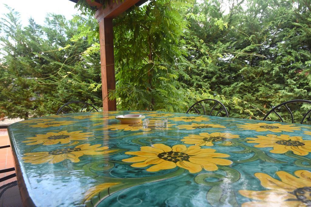Casa Vacanze Il Cenito กัสเตลลาบาเต ภายนอก รูปภาพ